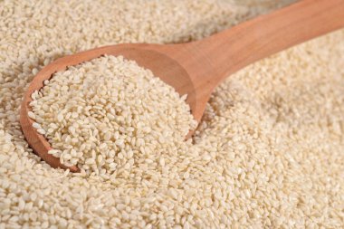 içinde bir kaşık susam