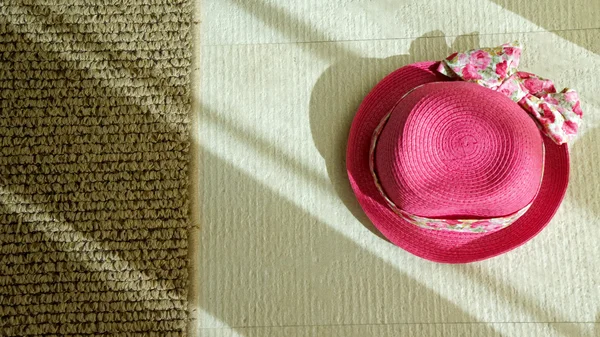 Pink hat — Stock Photo, Image