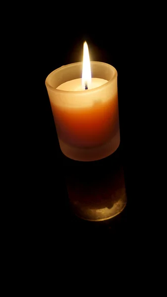 Svíčka ve skleněné držátko — Stock fotografie