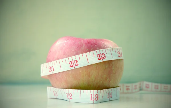 Las manzanas midieron el medidor —  Fotos de Stock