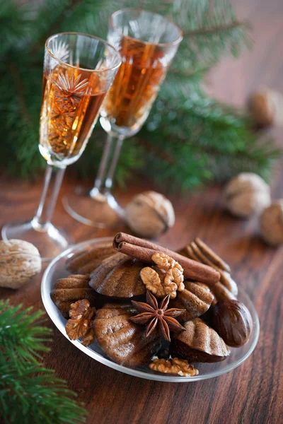 Nuts and spices madeleine cookies, selective focus — Stock Photo, Image