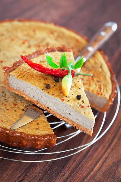 Tart with chicken liver and pepper — Stock Photo, Image