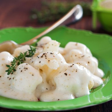 Çemen otu peynir soslu karnabahar