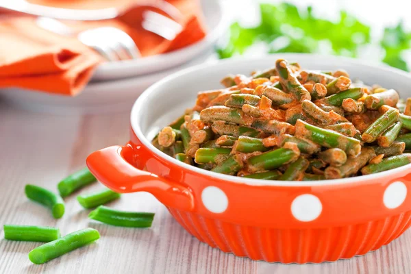 Green beans in tomato sauce — Stock Photo, Image