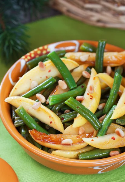 Salad with green beans — Stock Photo, Image