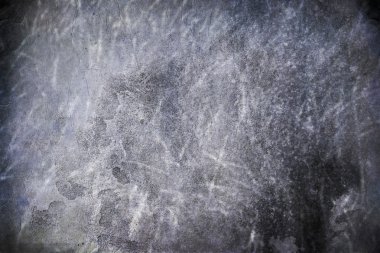 paslı gri taşlı duvar