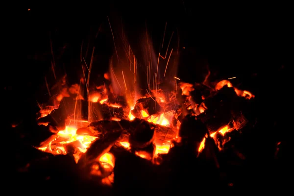 Glowing hot charcoal fire — Stock Photo, Image