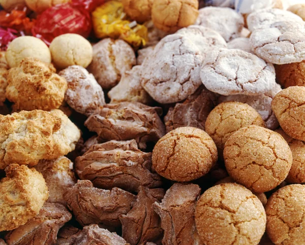 Selection of macaroon biscuits — Stock Photo, Image