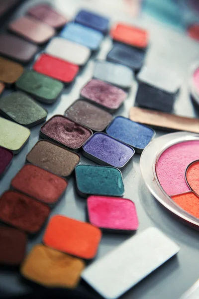 Válogatás a színes kozmetikumok — Stock Fotó