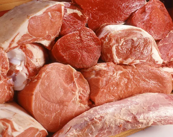 Anzeige von frischem Fleisch — Stockfoto