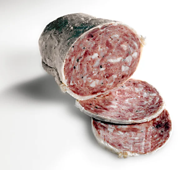 Saucisse de salami tranchée — Photo