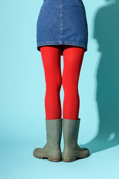 Back View Crop Unrecognizable Female Wearing Denim Skirt Bright Red — Stock Photo, Image