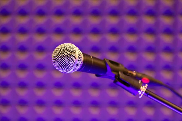 Nahaufnahme Einem Professionellen Mikrofon Oder Mikrofon Einem Aufnahmestudio Für Musik — Stockfoto