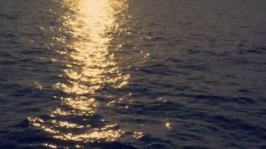 gerçek zamanlı sundown yansıma geniş okyanus 10153