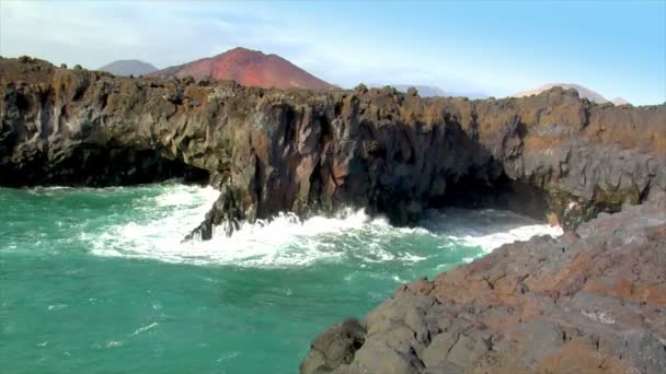 Los hervideros ola de lava vulcana 10496 — Vídeo de stock