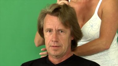 saç kesimi saç tam 10564 bağsız