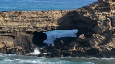 lav kazası dalga mağara 11092