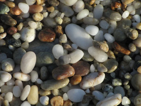 Pebble in various colours, Tripiti beach, Thassos, Greece — Stock Photo, Image