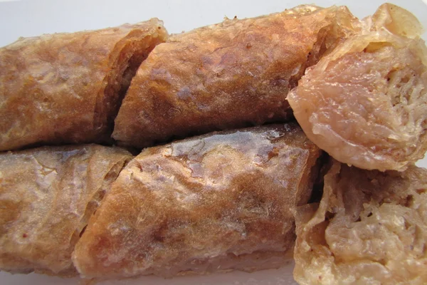 Baklava, sobremesa doce tradicional do Oriente Médio — Fotografia de Stock