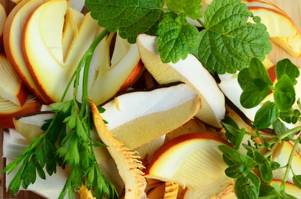 Bos paddestoelen, klaar voor keuken 2 — Stockfoto