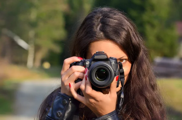 女性のカメラマン — ストック写真