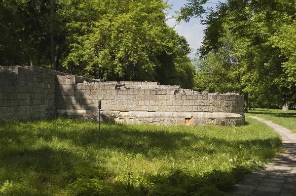 Fortified wall of Peristyl complex Abritus, Razgrad town — Stock Photo, Image