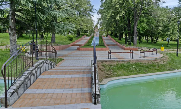 Partie des jardins publics - fontaines et étang — Photo