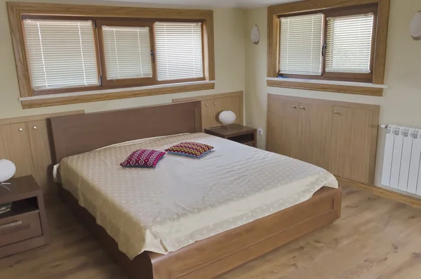 Schöne moderne Schlafzimmer-Suite — Stockfoto