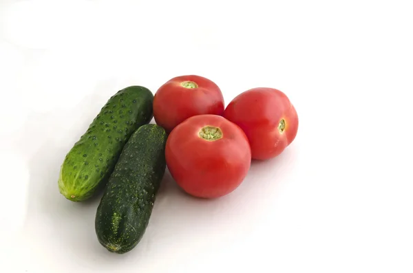 Tomaten und Gurken — Stockfoto