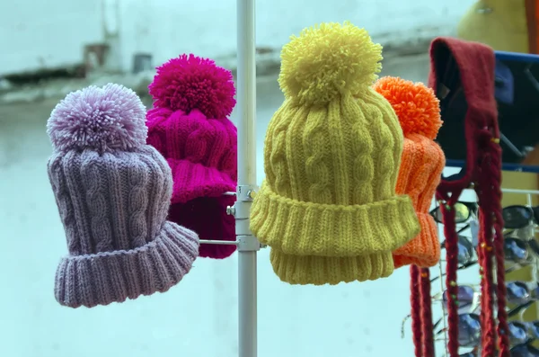 Traditionele Bulgaarse colorfull wol hoed — Stockfoto
