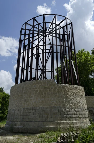 Restore ancient tower in Archaeological complex Abritus — Stock Photo, Image