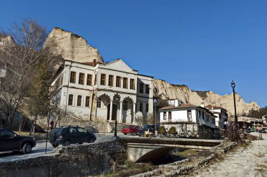 Bulgaristan 'ın Melnik kenti - 18 Mart 2012: Bulgaristan' ın Melnik kentinde yer alan kare ve antik Türk konaklarının manzarası. Ziyaret yerinde.. 