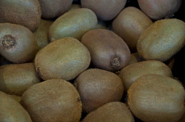 Fondo Una Pila Frutas Frescas Maduras Kiwi Sofía Bulgaria — Foto de Stock