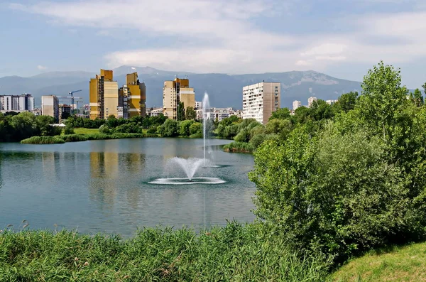 Spring Panorama Part Residential Area Lake Fountain Drujba Sofia Bulgaria — Fotografia de Stock