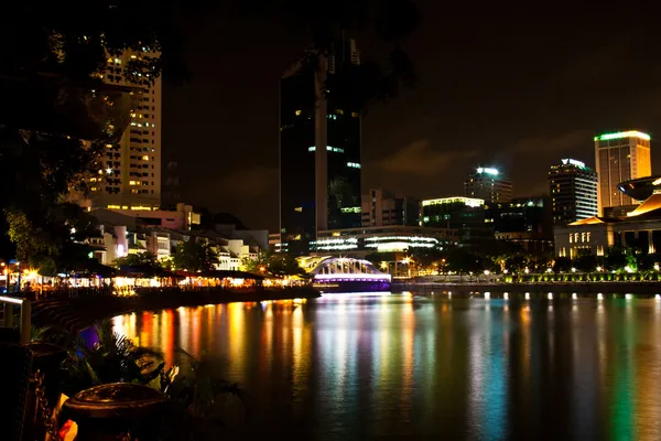 gece tarafından Singapur