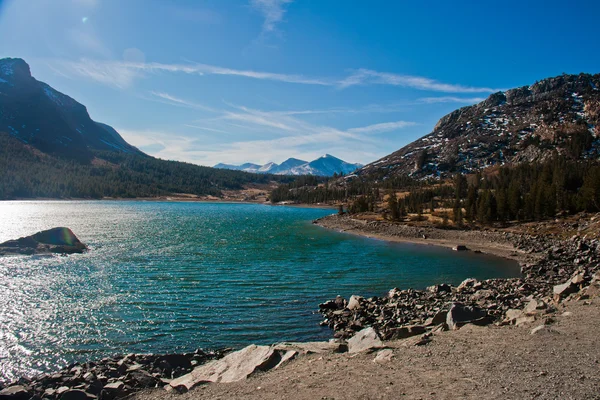 Λίμνη στο εθνικό πάρκο Γιοσέμιτι, Καλιφόρνια Εικόνα Αρχείου