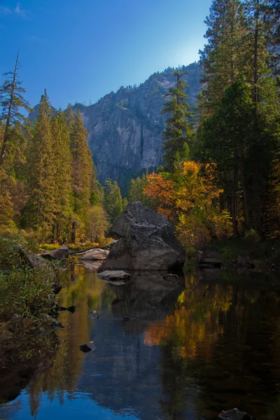 Φθινόπωρο στο εθνικό πάρκο Γιοσέμιτι, Καλιφόρνια Royalty Free Εικόνες Αρχείου