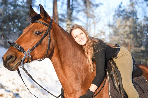 Young Girl Horse Winter Forest Road — Fotografia de Stock