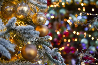 Kış Yeni Yıl Dekorasyonu, Noel ağacı süslemeleri, bulanık.