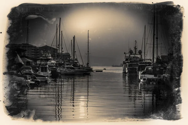 Gibraltar horbour bij zonsondergang — Stockfoto
