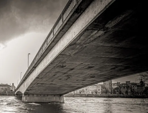 Brücke über den Fluss tay — Stockfoto