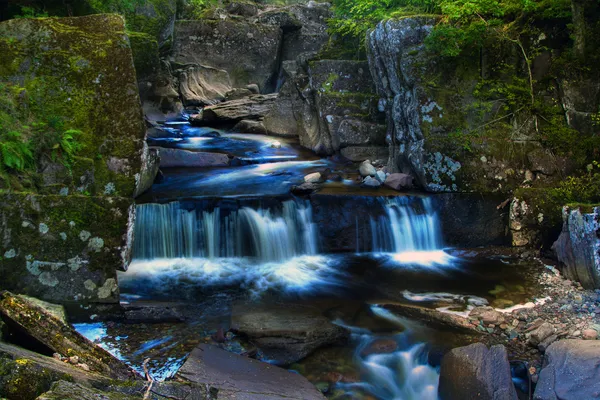 Blå vattenfall — Stockfoto