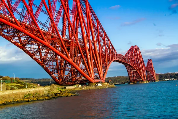 Long view of the Forth Rail Bridge — Stock Photo, Image