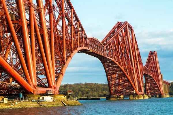 Shot of the Forth Bridge in Scotland — Stock Photo, Image