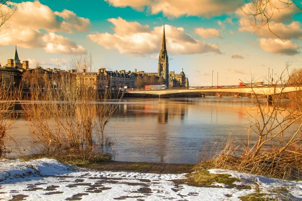 Rivier de tay in perth, Schotland — Stockfoto