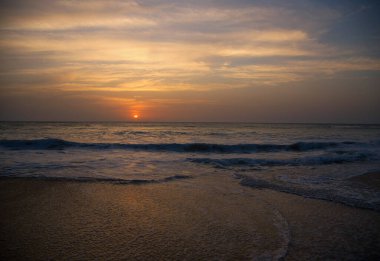 Denizde gün batımı