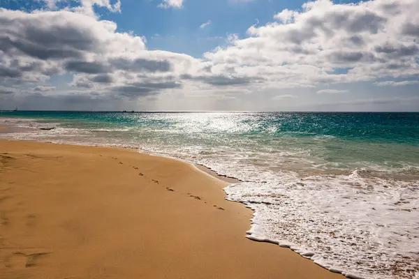 Пляж Небом Океані Влітку Відпустці — стокове фото