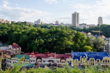 Panorama Yazı Ukrayna 'daki eski şehir Kyiv' in güzel manzarası