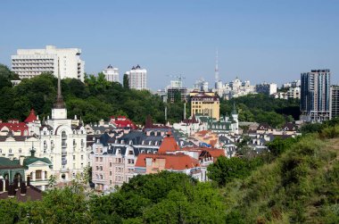 Panorama Yazı Ukrayna 'daki eski şehir Kyiv' in güzel manzarası