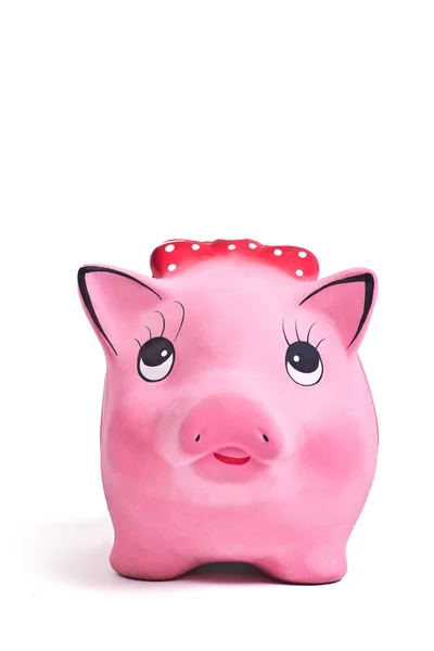 Frente tiro da caixa de dinheiro bonito cerâmica porquinho no fundo branco — Fotografia de Stock